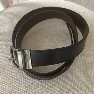 Dickie’s EUC Reversible Genuine Leather Men’s Belt
